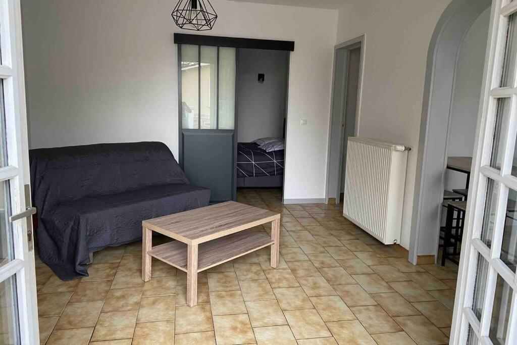 Appartement Chaleureux Au Coeur D Un Village Classe Villebois-Lavalette エクステリア 写真